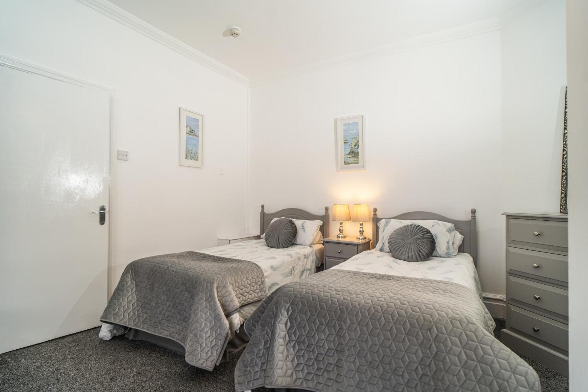 Beachmount Holiday Apartments Colwyn Bay Ngoại thất bức ảnh