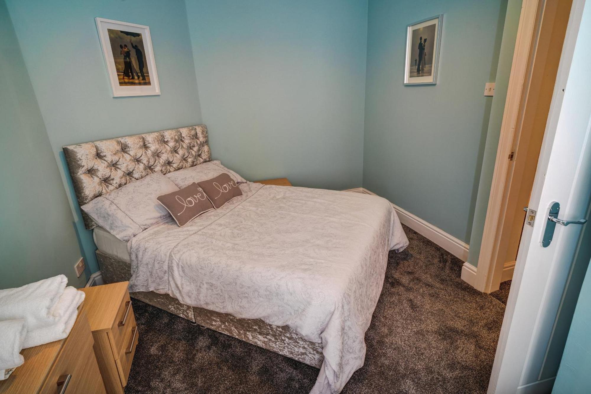 Beachmount Holiday Apartments Colwyn Bay Phòng bức ảnh